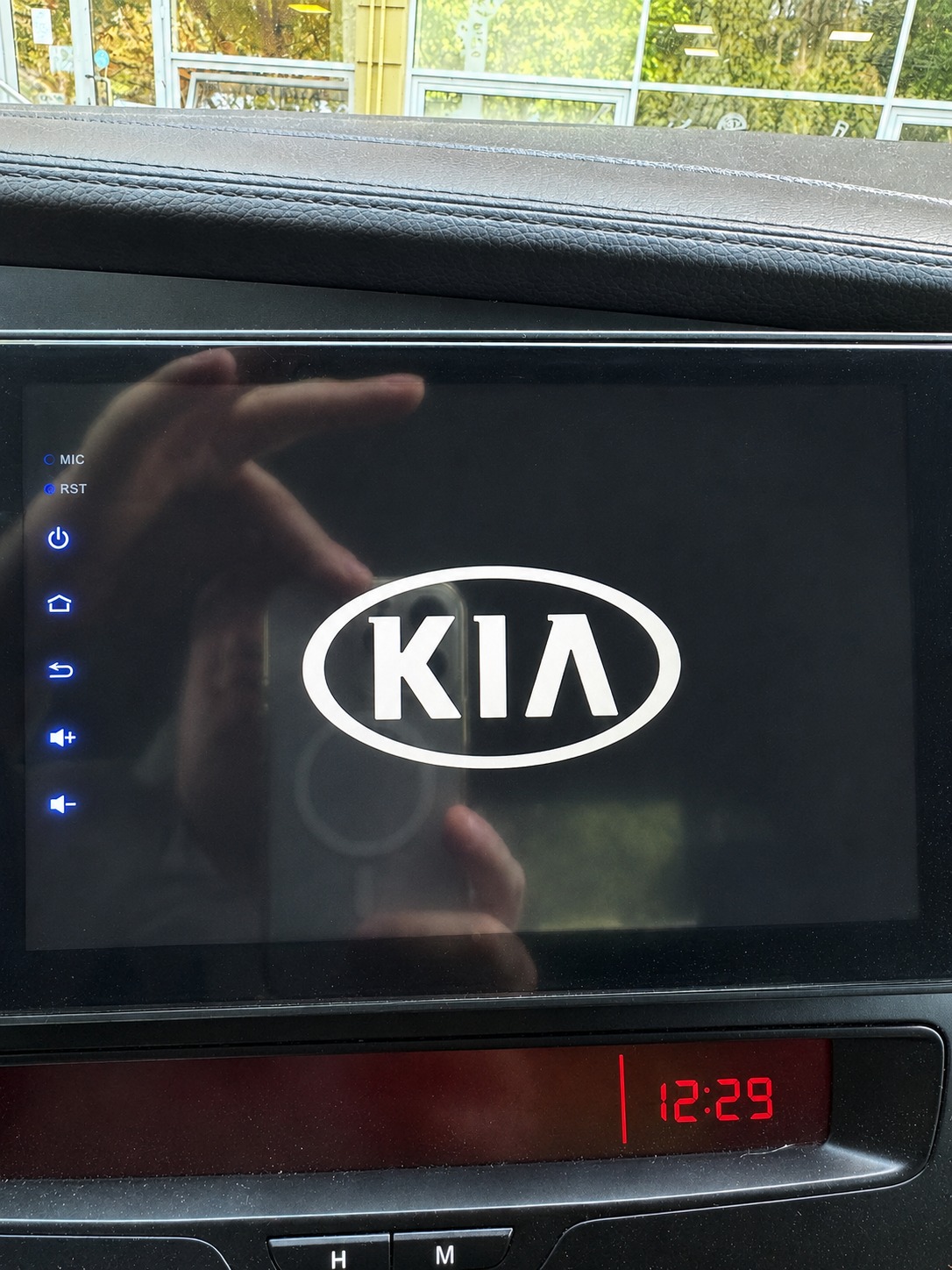 Android-магнитола на Kia Optima 2011-2015 с подключением камеры заднего вида и CarPlay
